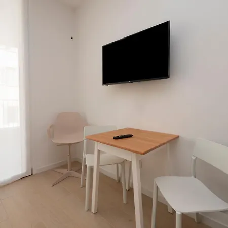 I Host - Binda 18 Daire Milano